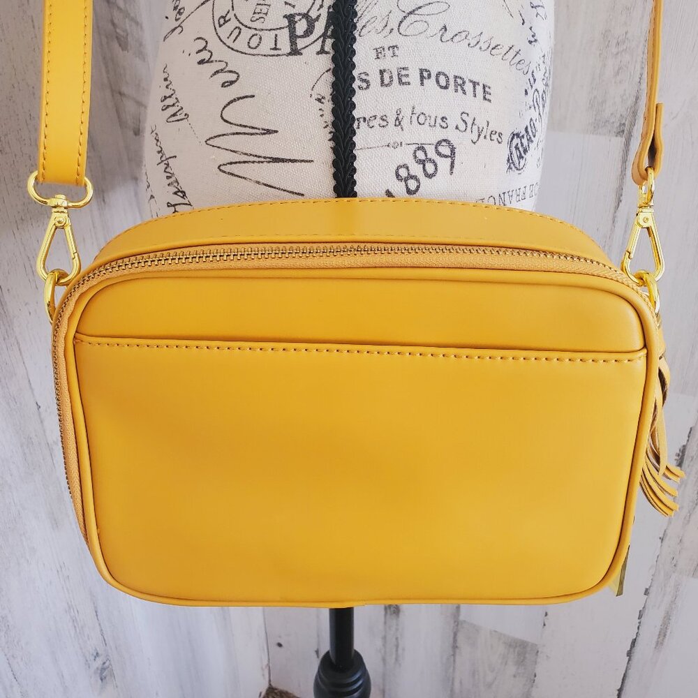 NWOT JOY & IMAN LEATHER DOUBLE ZIPPER CROSSBODY with RFID PROTECTION - Picture 5 of 8